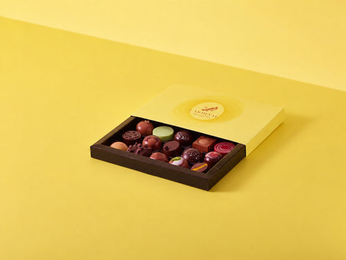 15 pralines in a luxurious packaging